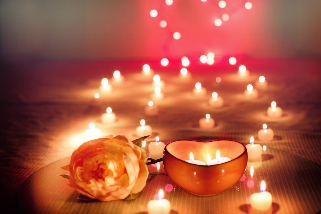 candles, rose, valentine, valentine's day, lit candles, glow, romance, romantic, rose flower, love, celebration, heart, wedding, symbol, light, candlelight, glowing